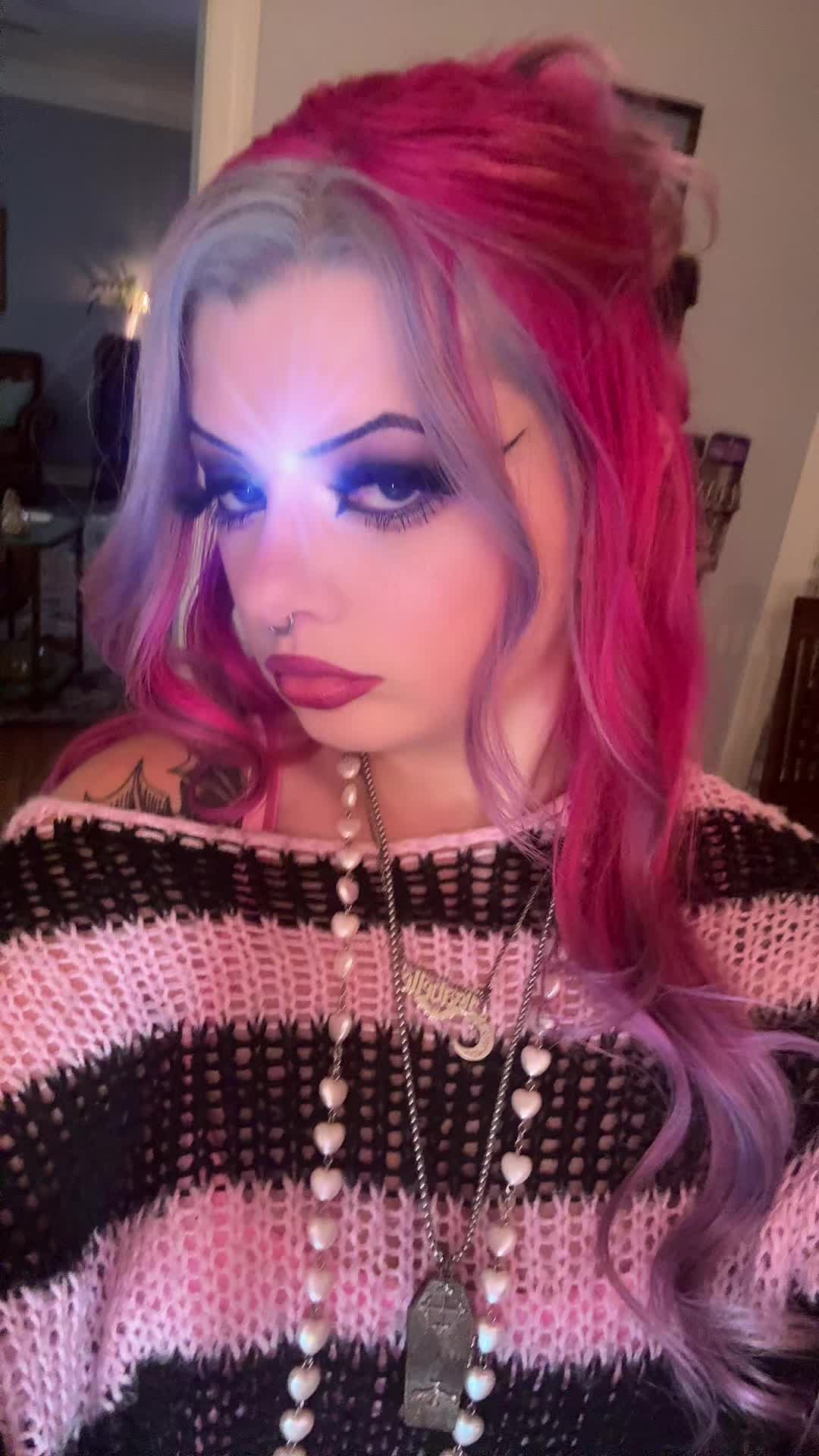 @🕷🥀Isabelle🥀🕷