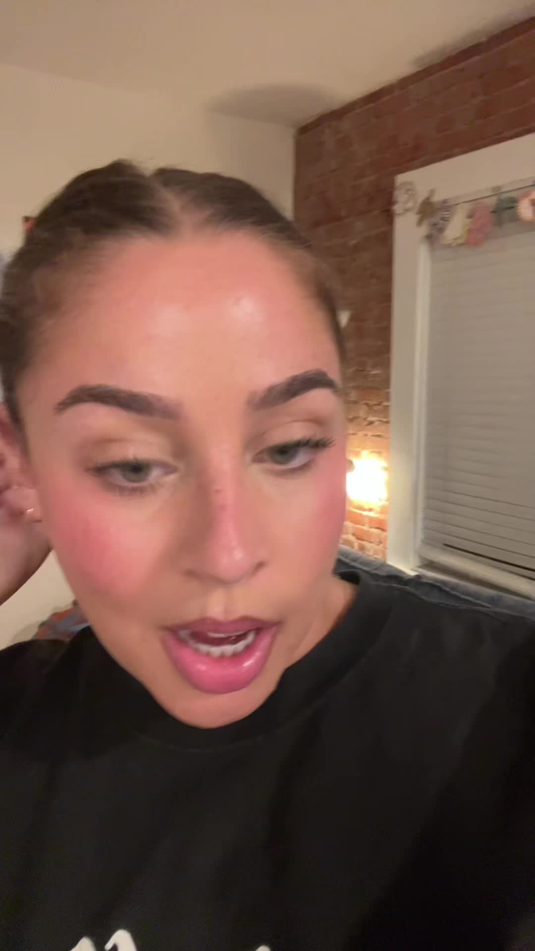 @zoefromtheinternet