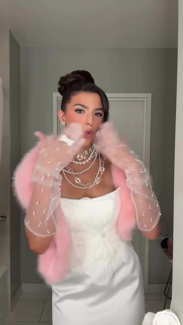 @Azazie US