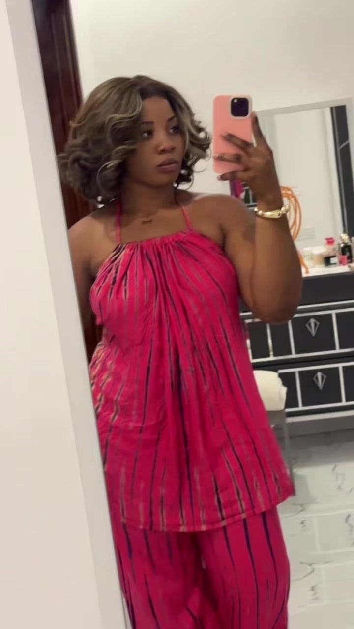 @Lizzy🛍️🛒