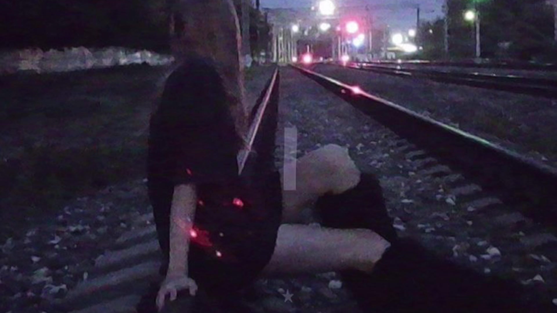 @Yaelorke_murder drones_Rebzyyx