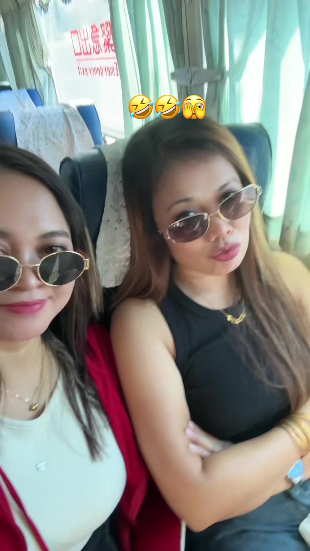 @Niyaa