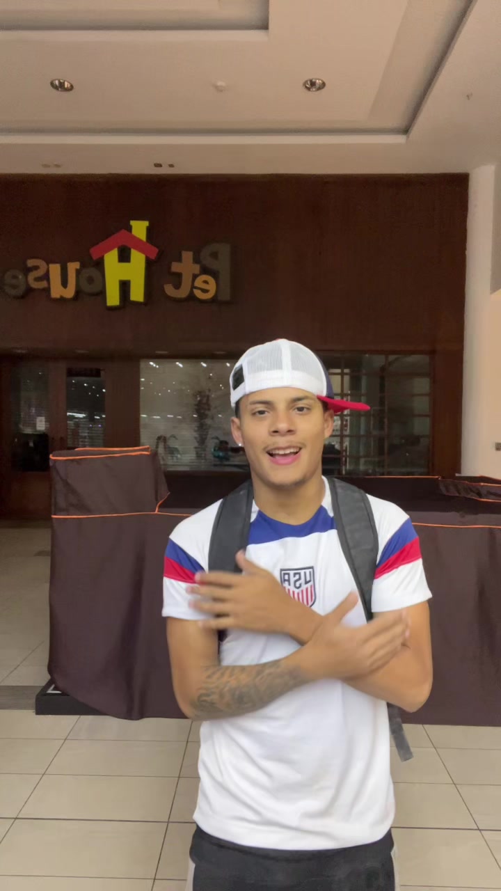 @Soyalejandro