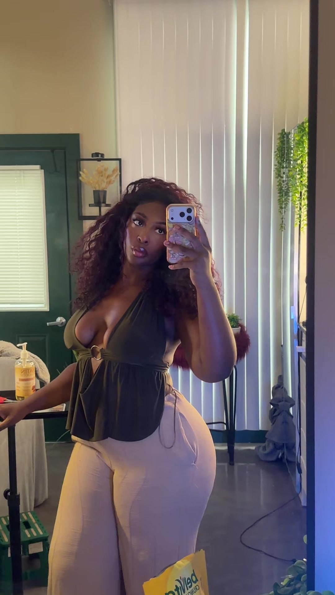 @Desi