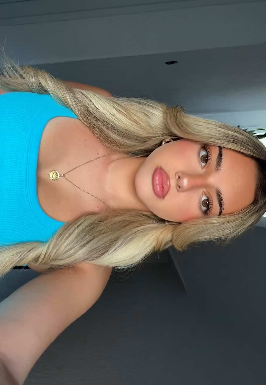 @anika