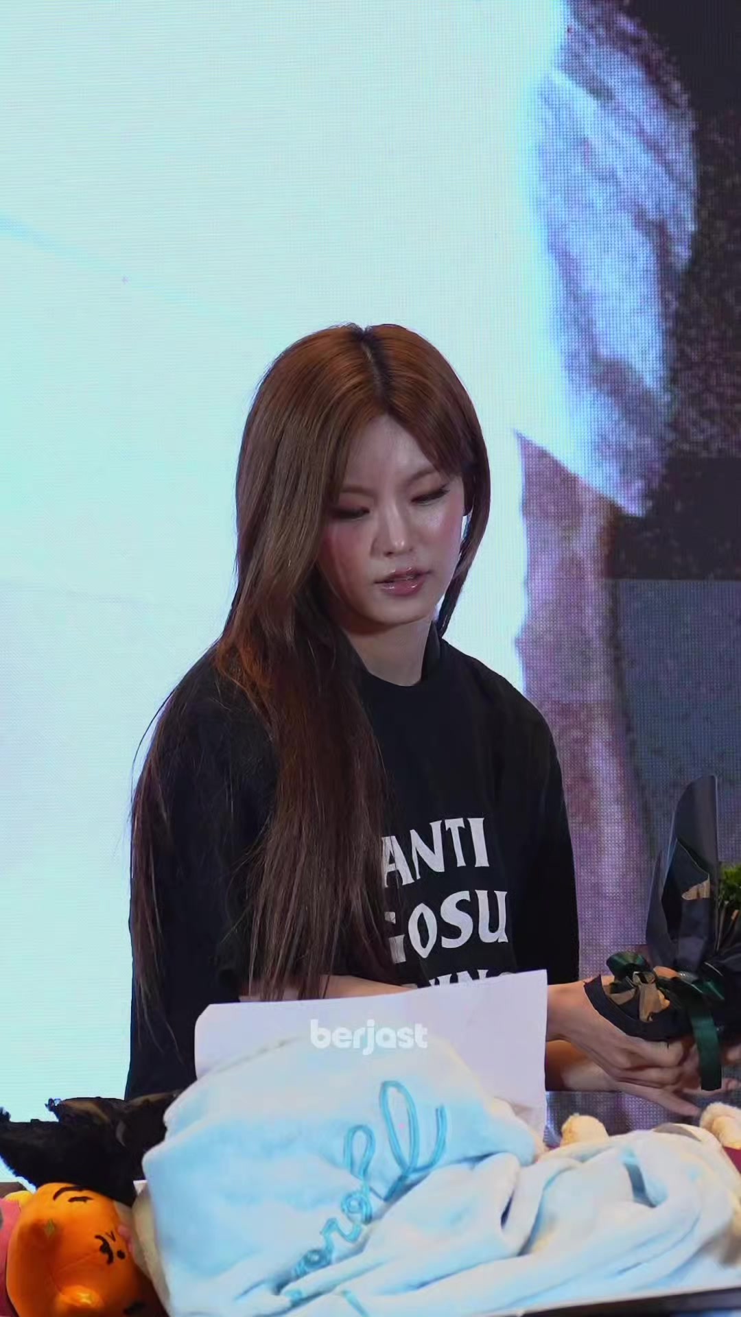 @welcome to Meu own world