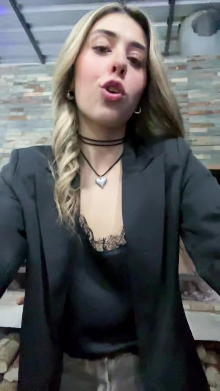 @Sofii