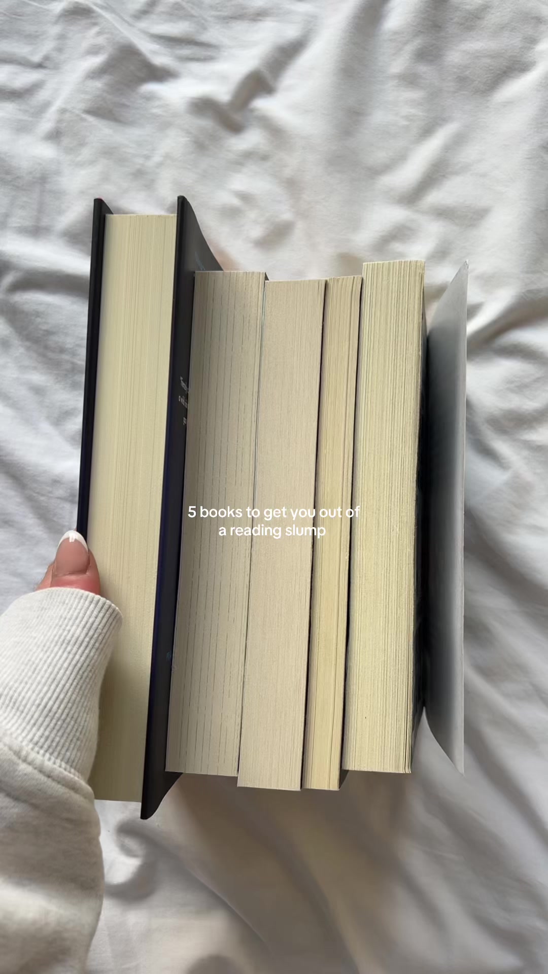@amélie | booktok ♡