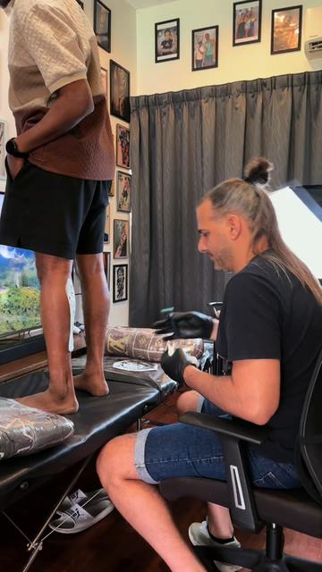 @Colonel tattoo shop