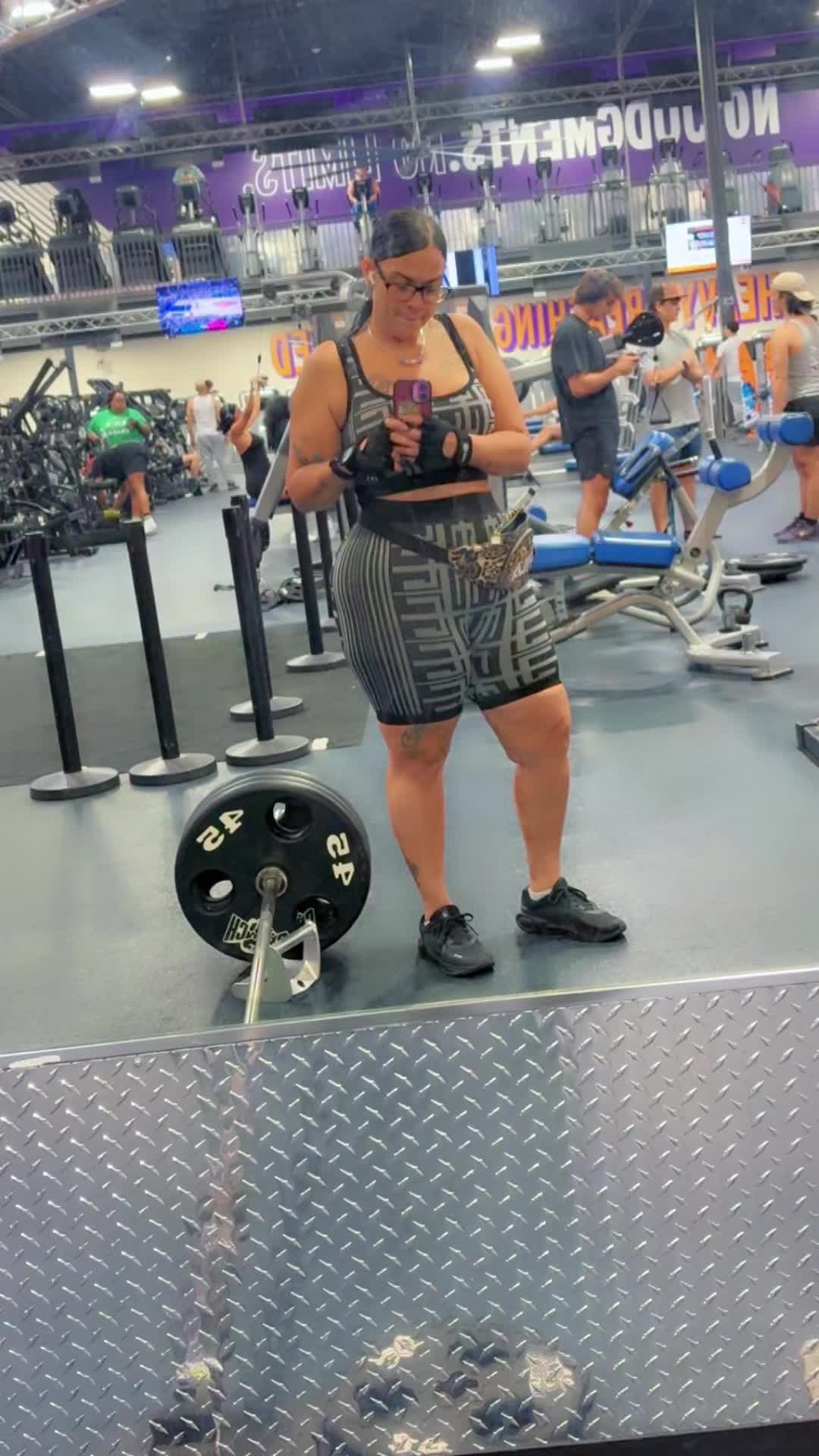 @LA MAMI DURA