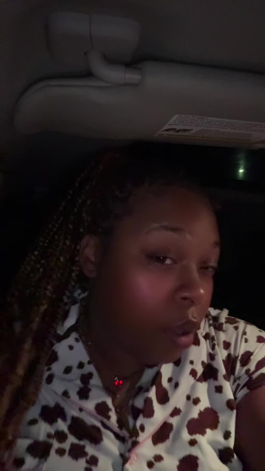 @ItsBritKNEE