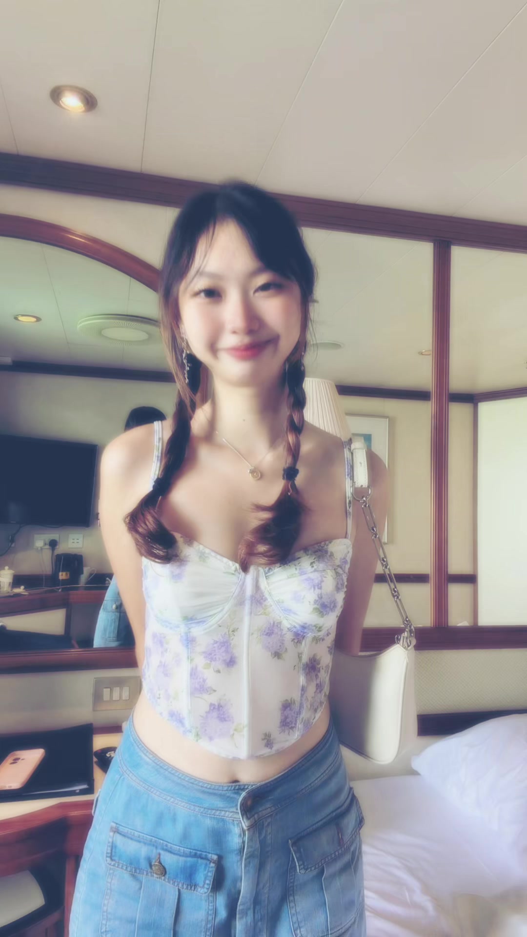 @chihiro ᥫ᭡