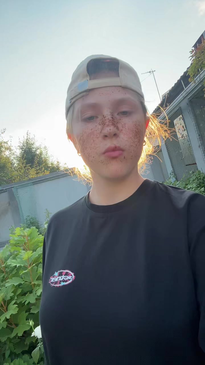 @vvor🤤5️⃣