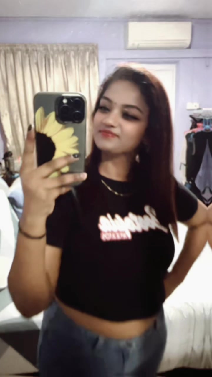 @Malini🖤💚✨🌻
