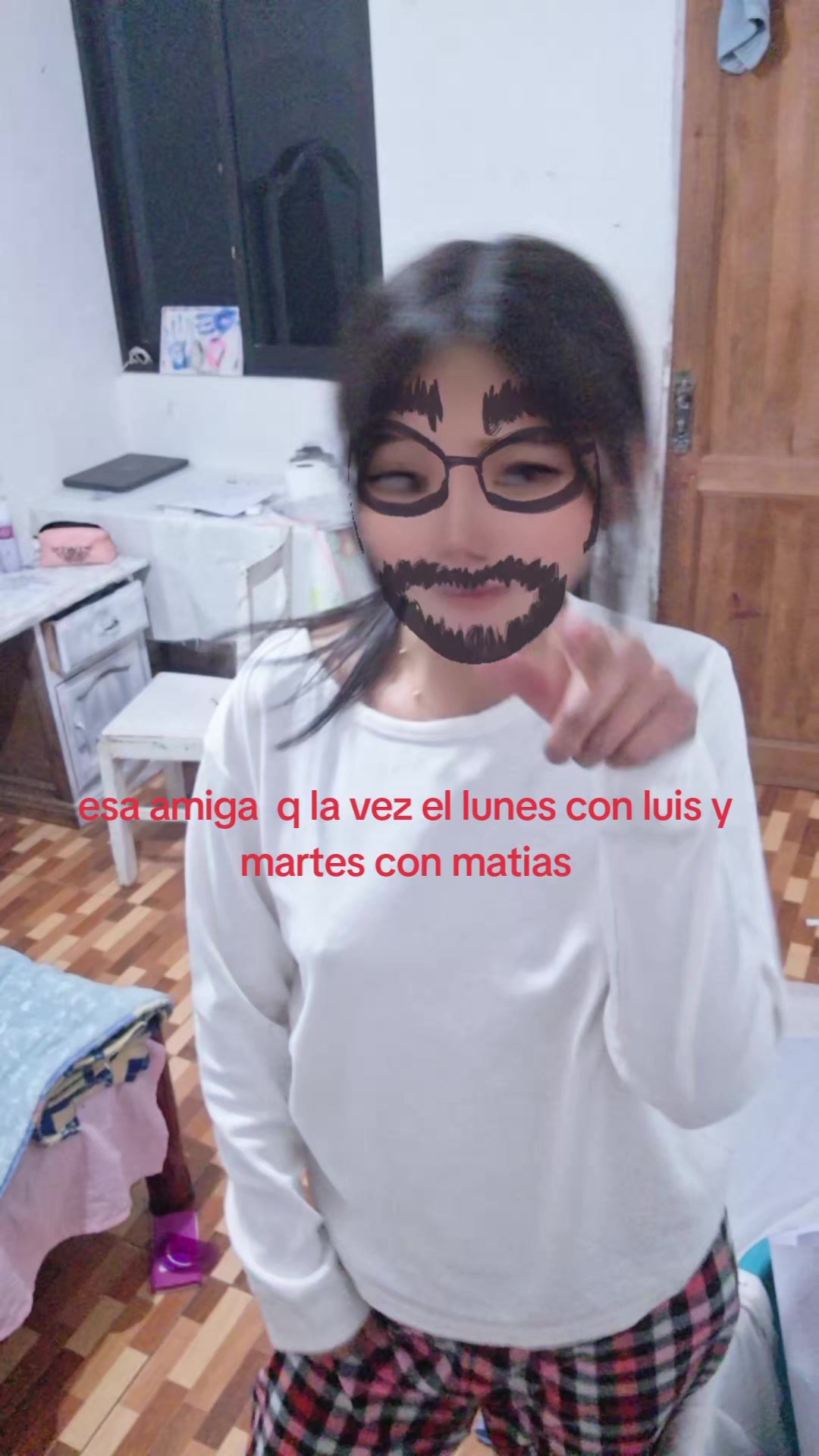 @celi_:>