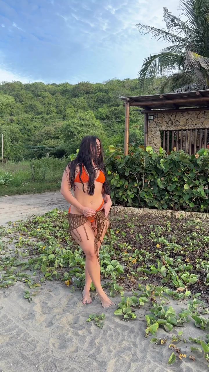 @Isatobaar