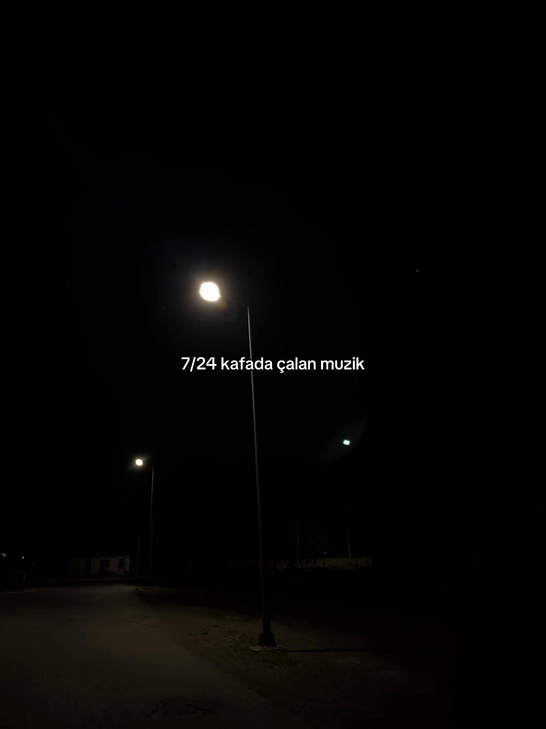 @userlyrics027