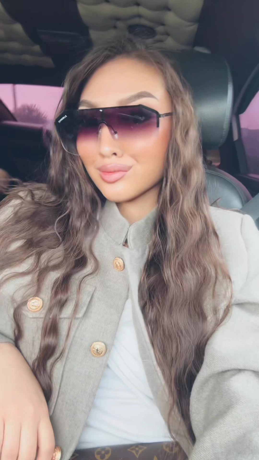 @𝒜.