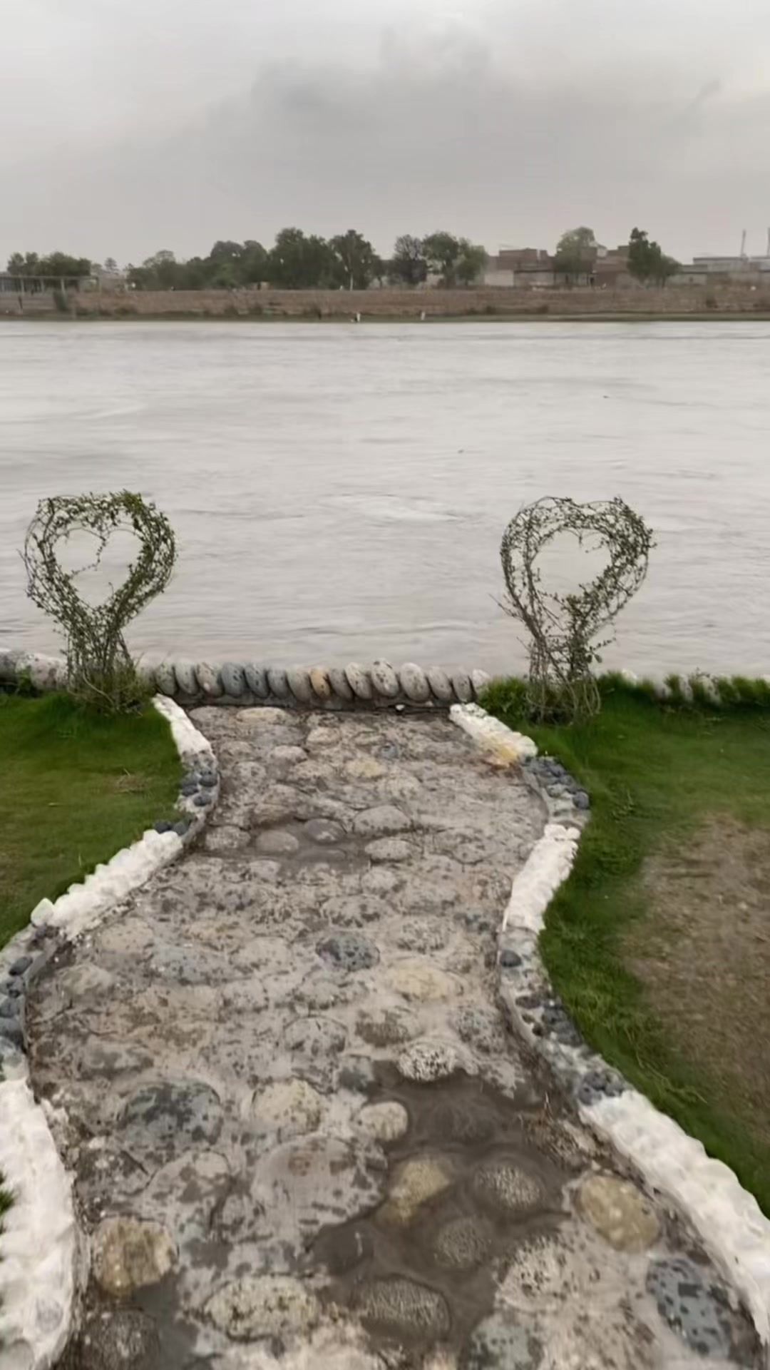 @Gul 🌹