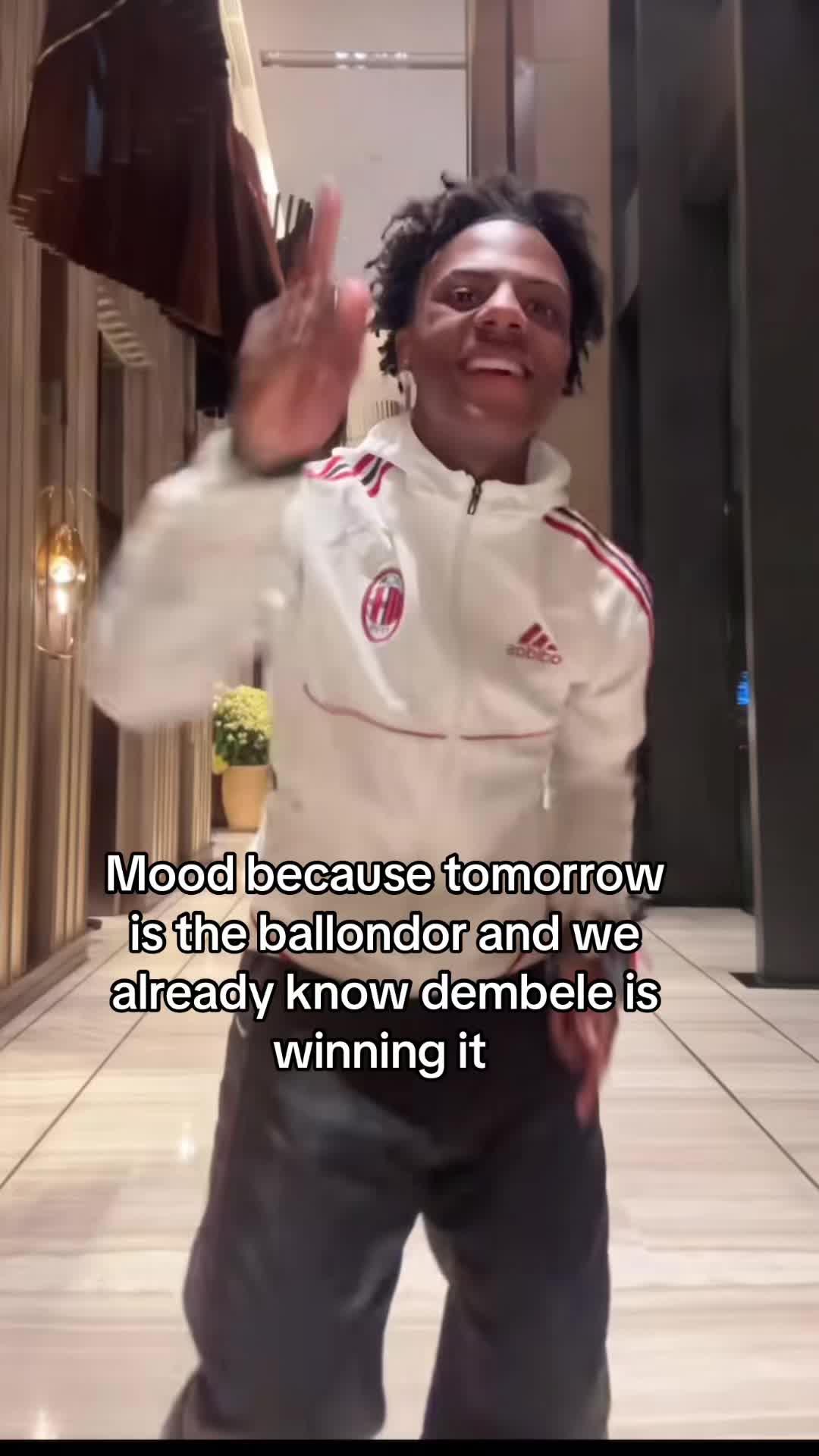 @￼