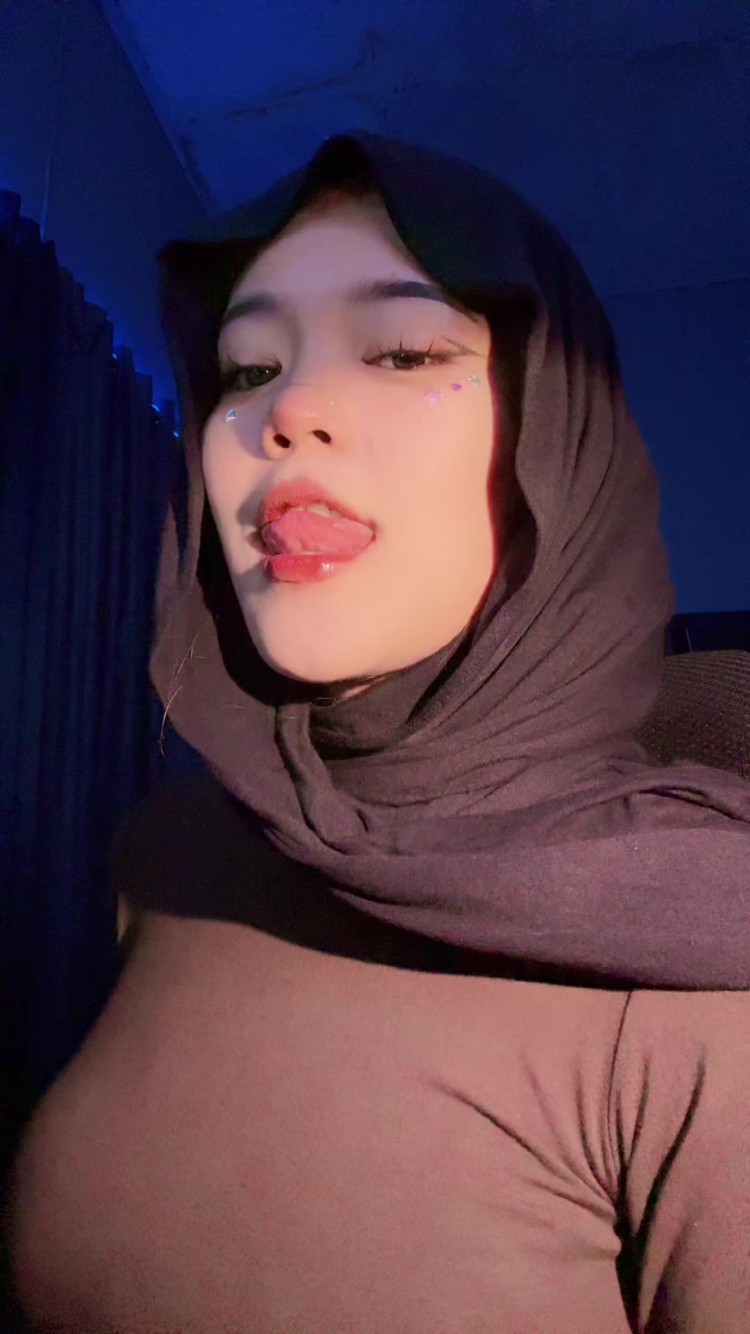 @Ayang