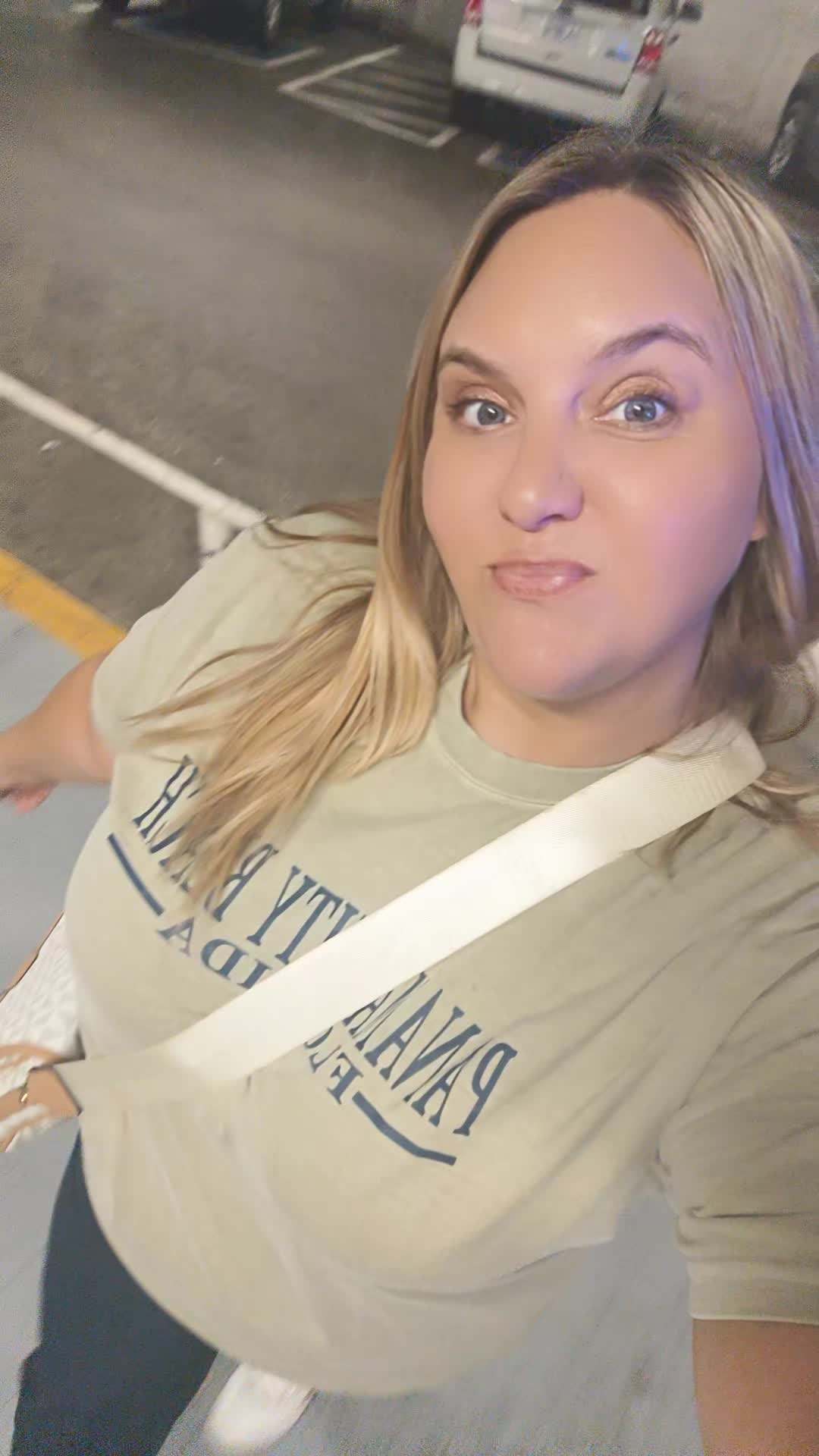 @AshleyChalet