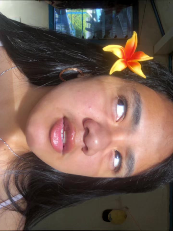 @Kavie_09