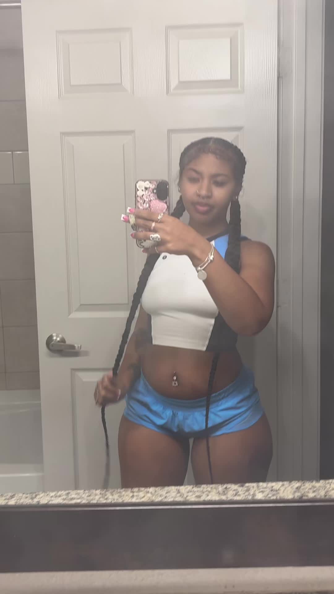 @️
