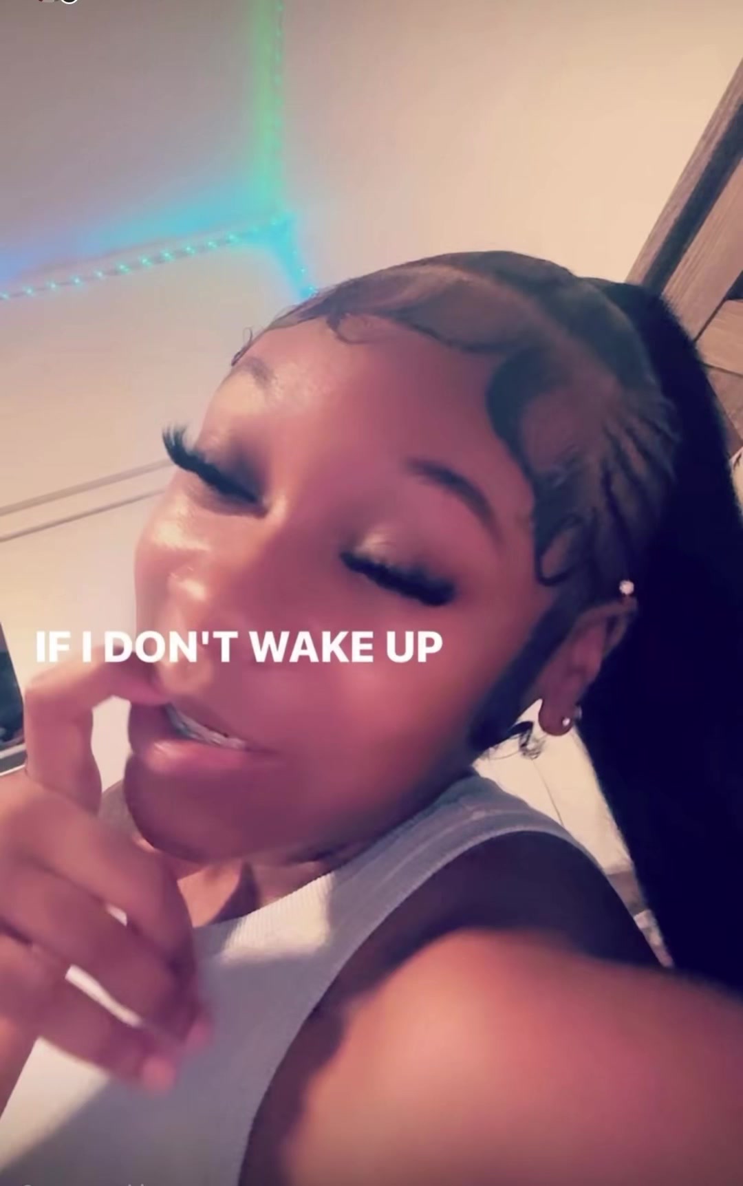 @Itskamoraaa🦋