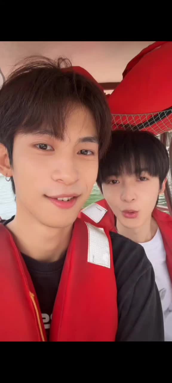 @โจ๐ฆ♥๏ธ