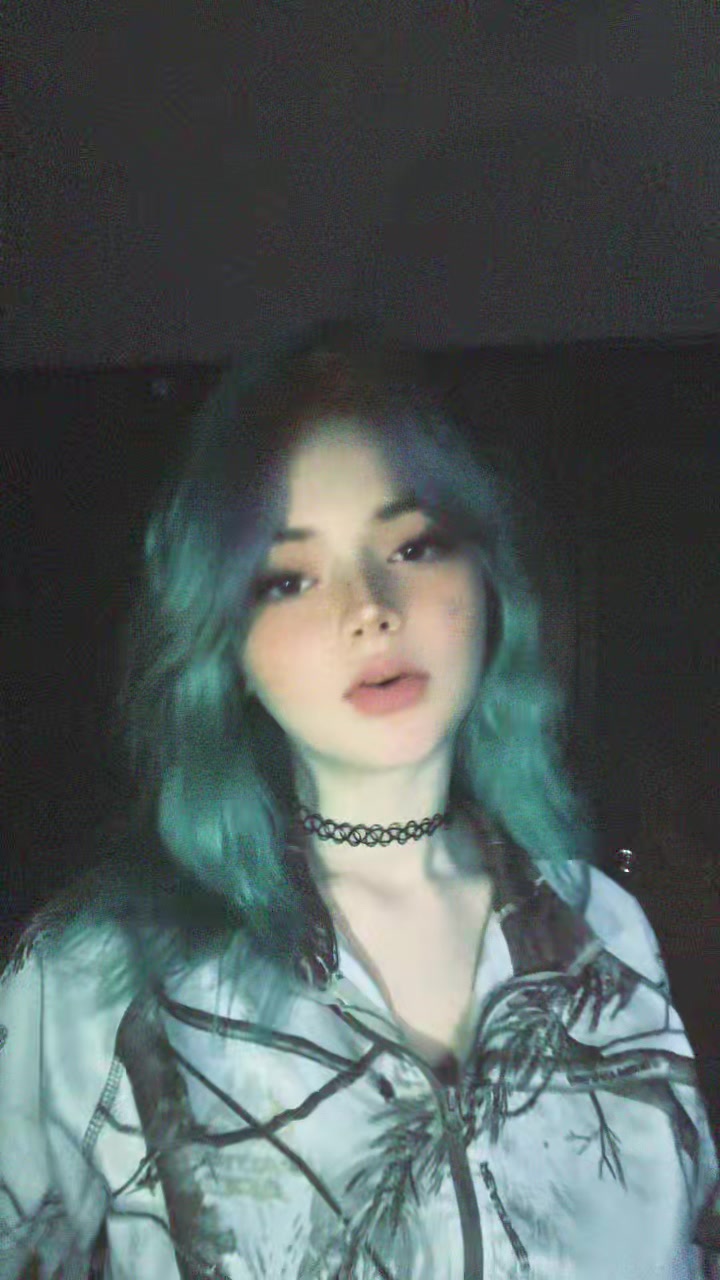 @Bella_9_9_9