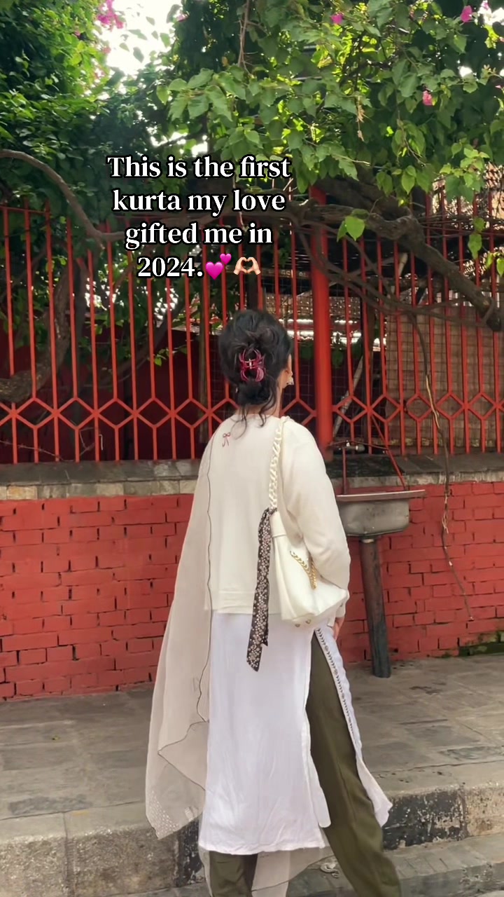 @अनु देउवा