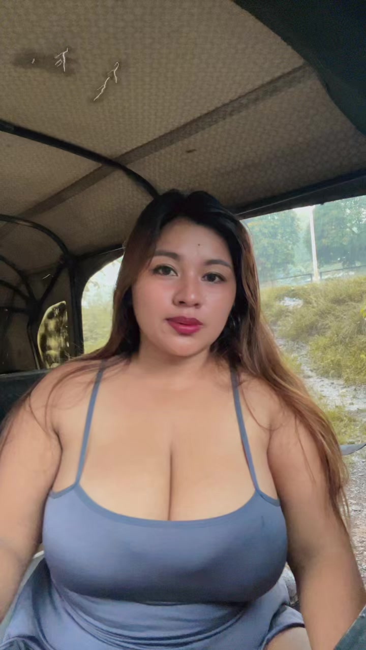 @cleavage mom