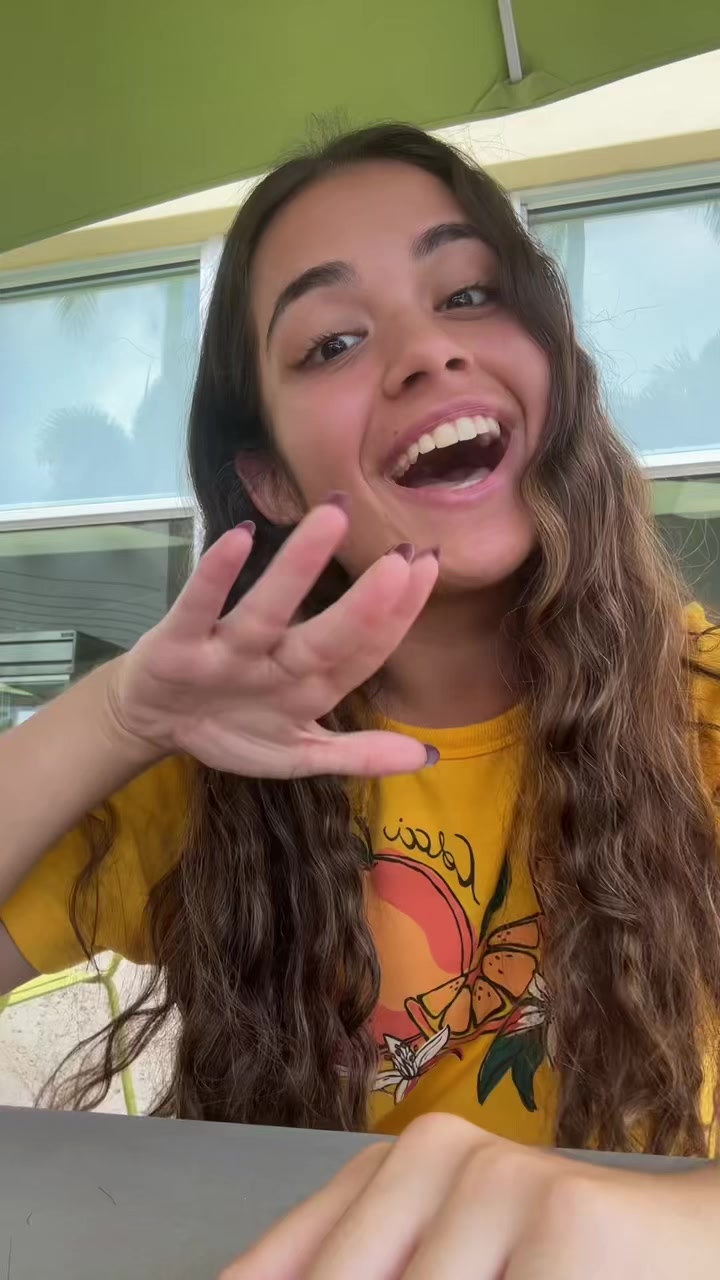 @myrella
