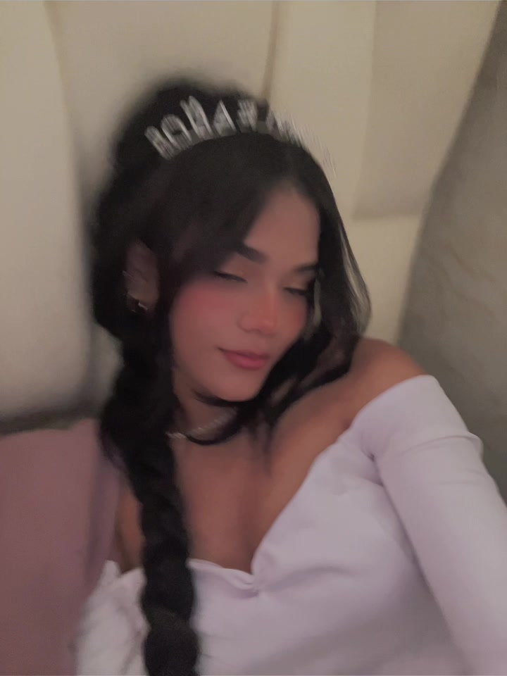 @🦋