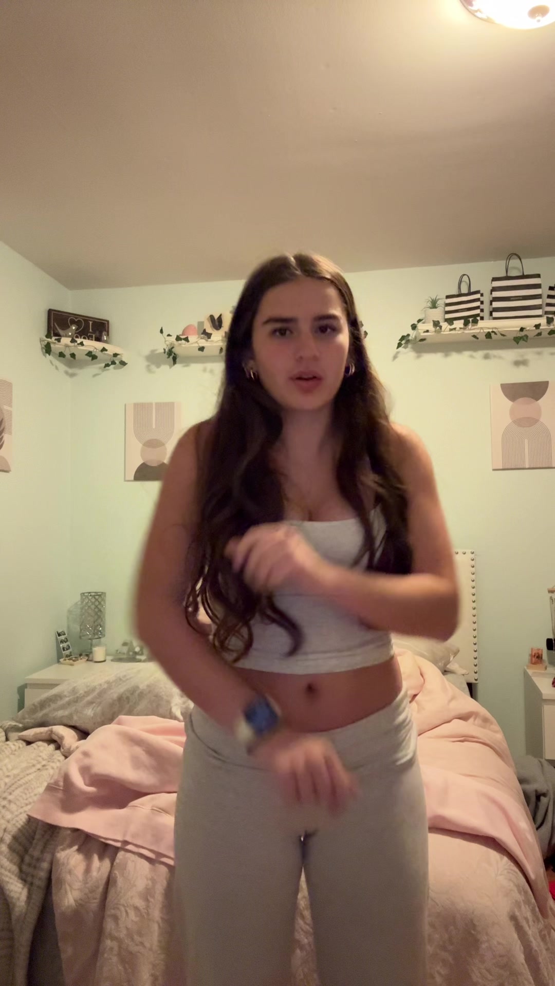 @Ava Violet