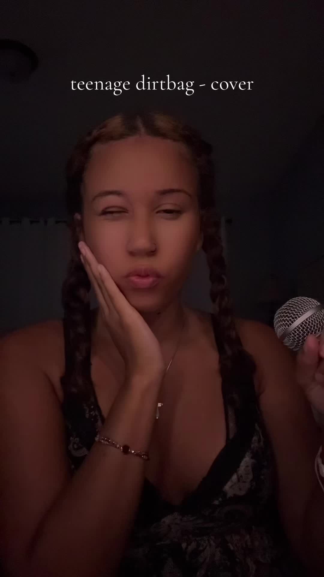 @Brooke sings
