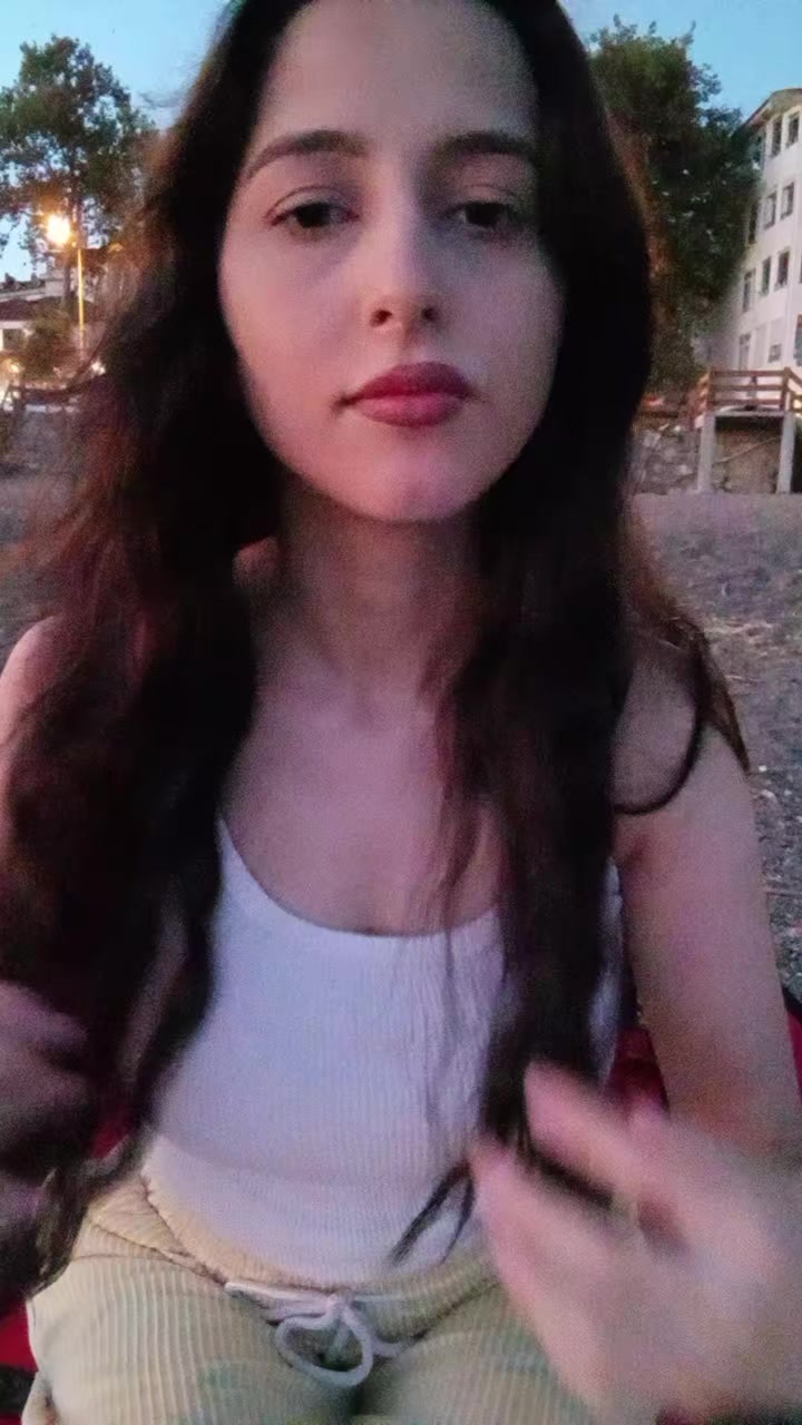 @81eminee