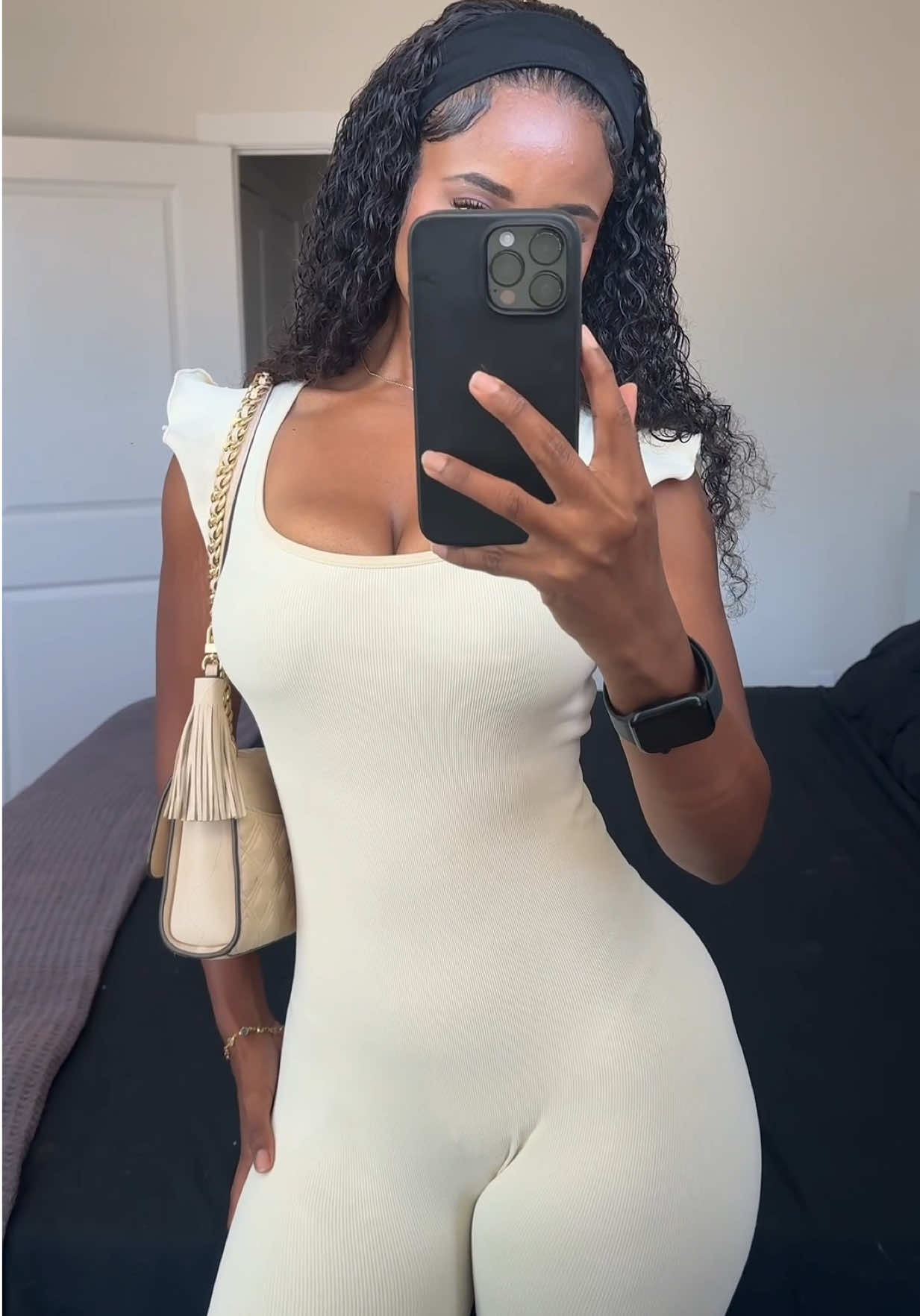 @G0ldenasia