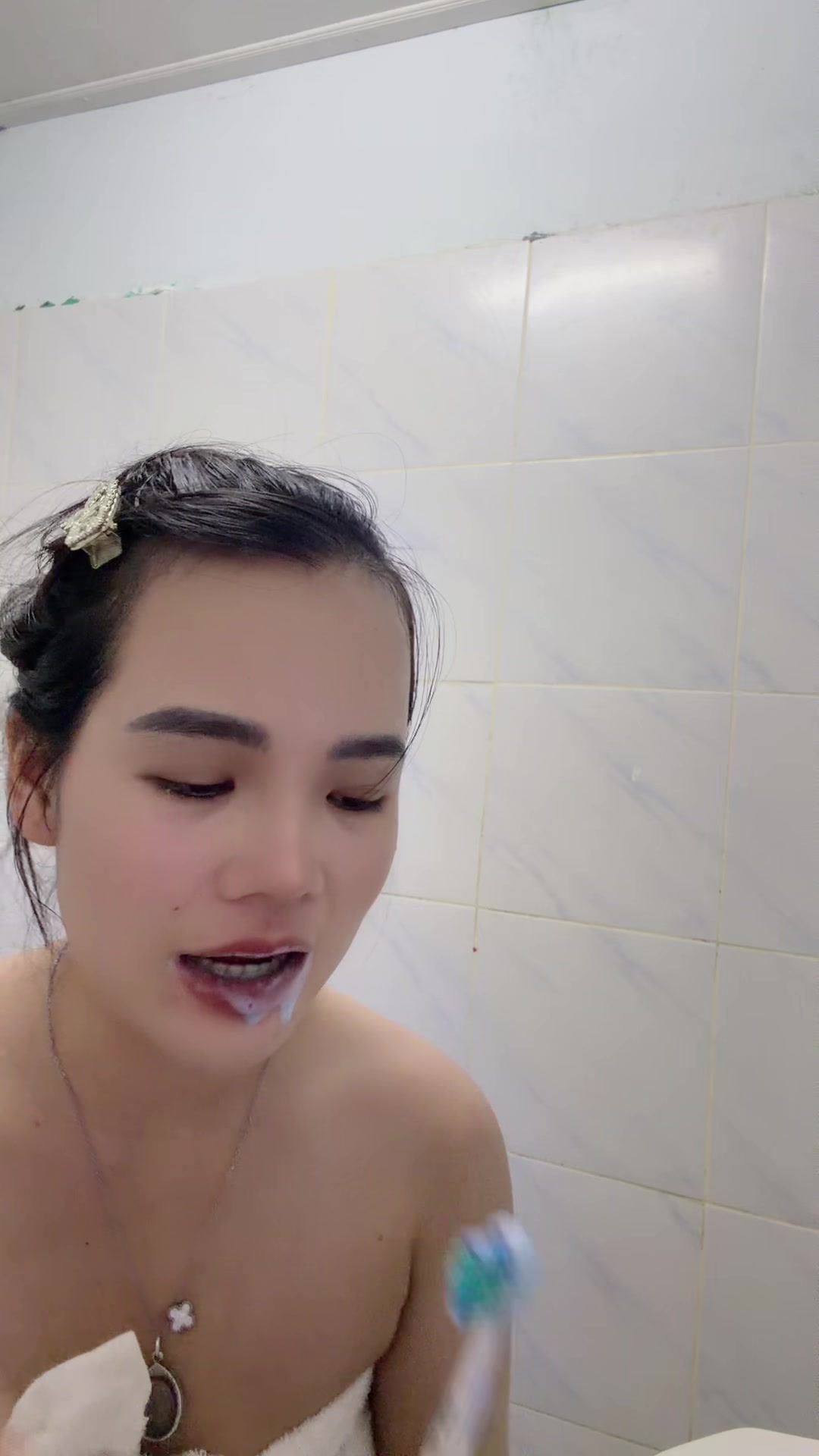 @แพรวา 2543