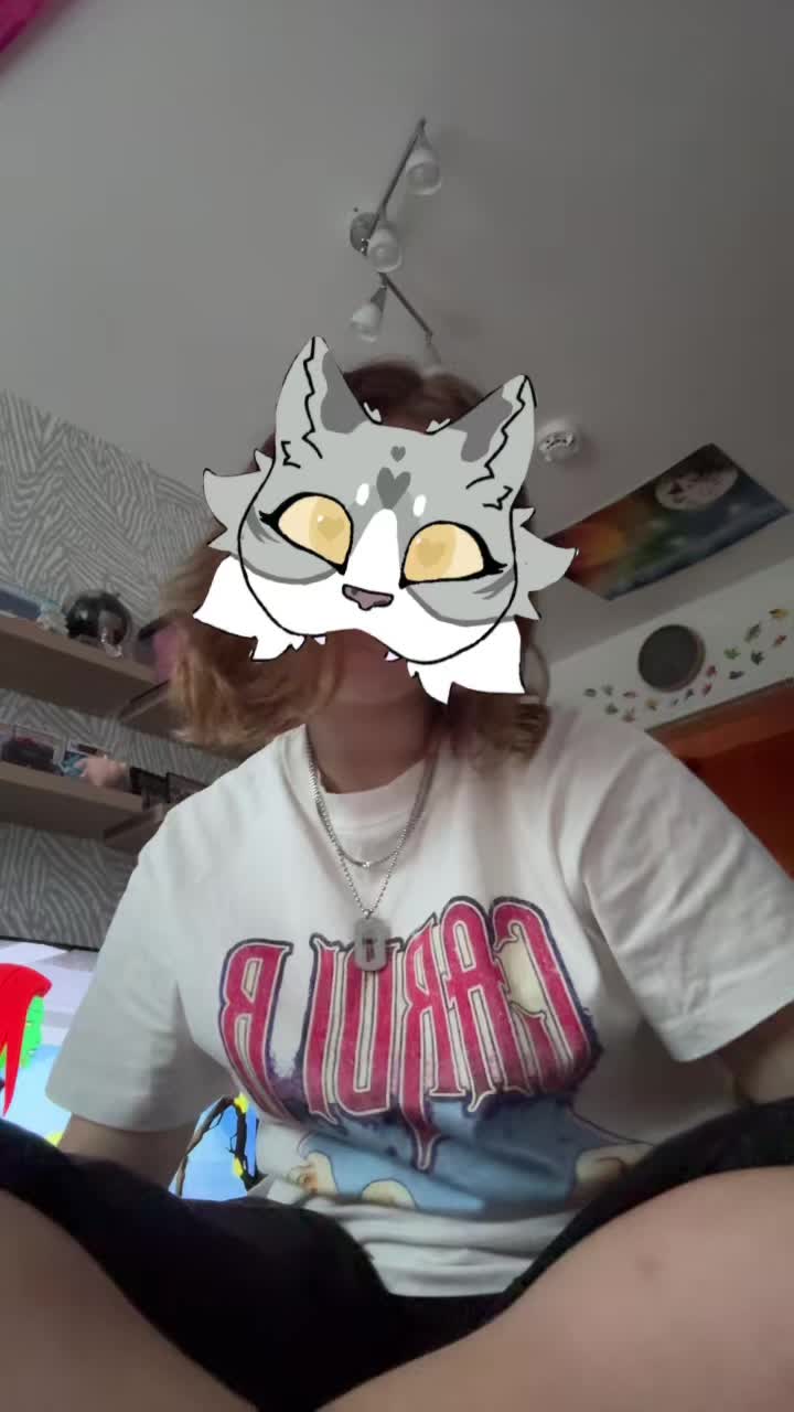 @Lucy^><^
