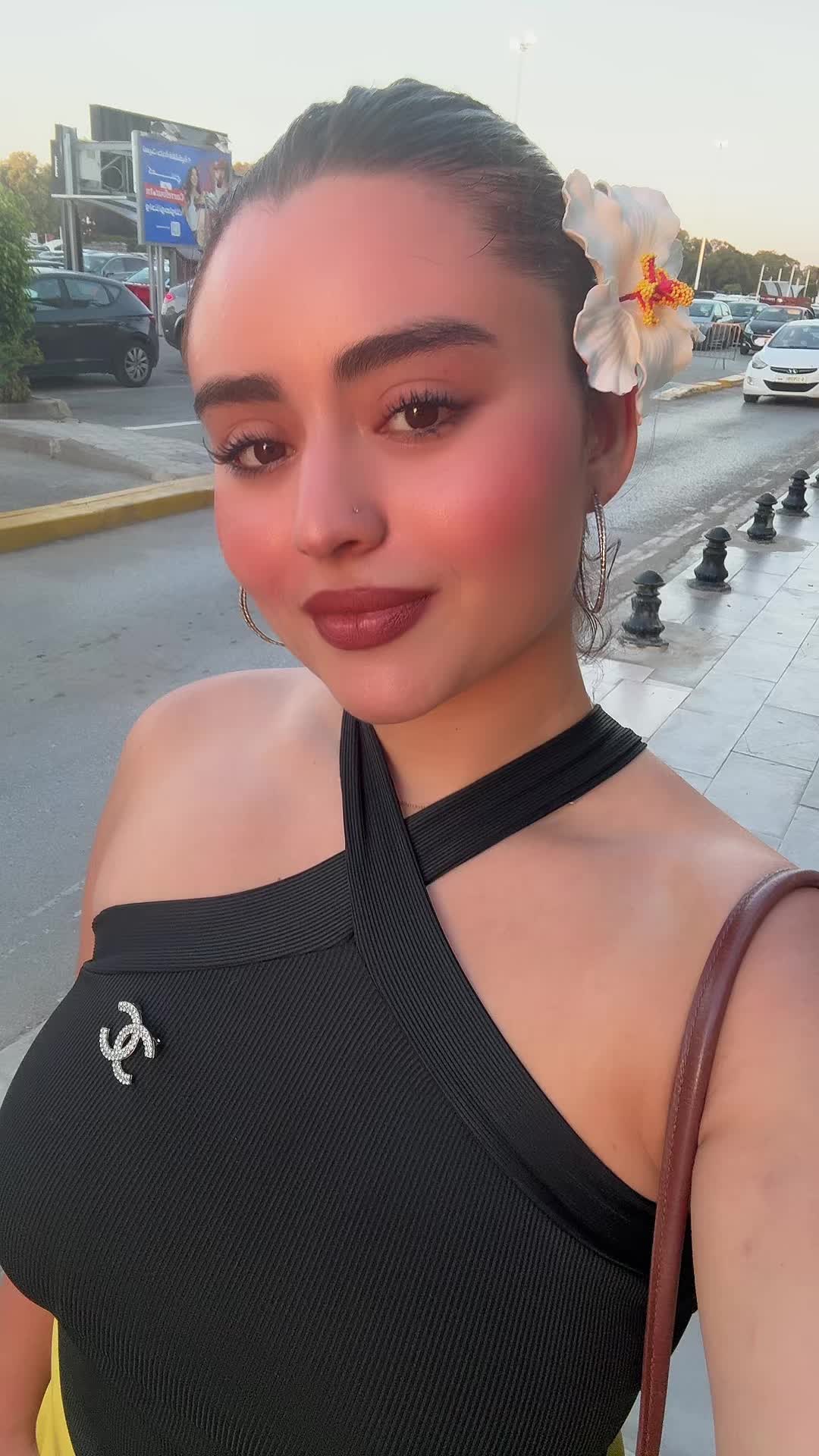 @Mina 🦂🇹🇳🇨🇭