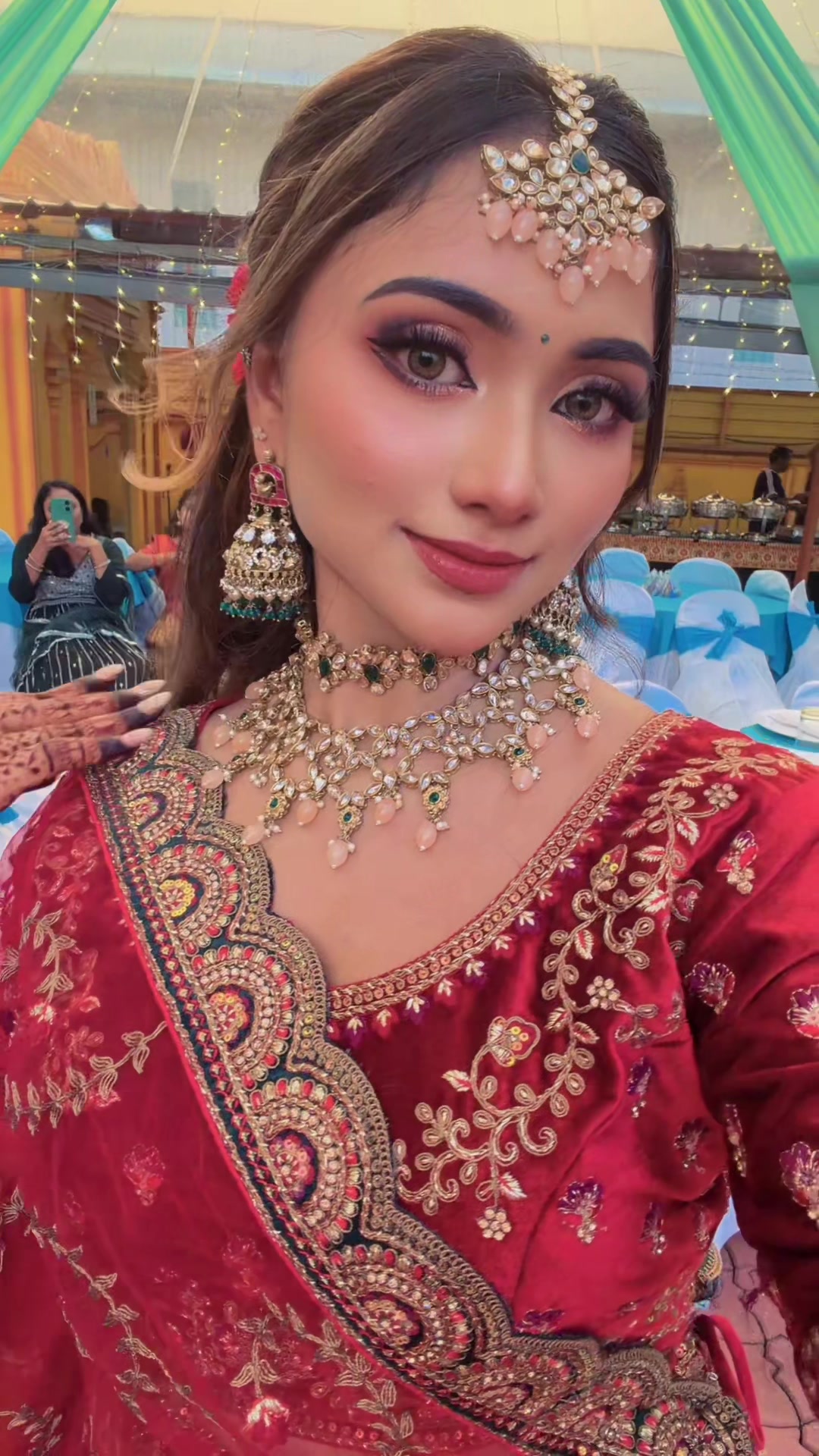 @Poovaa06