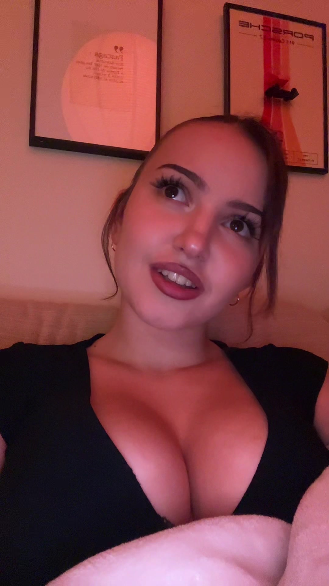 @jeannefrn