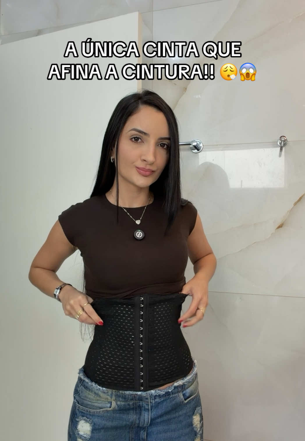 @J&uacute;lia Ferolla