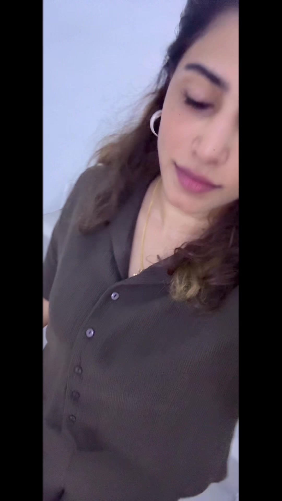 @Aniqa