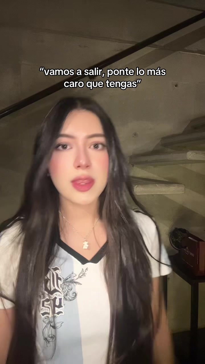 @nerdvioletta
