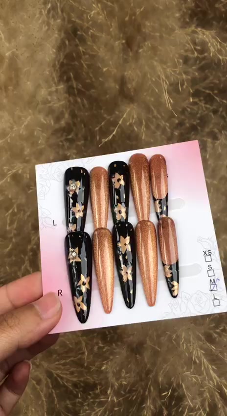 @JMhandmadepressonnails