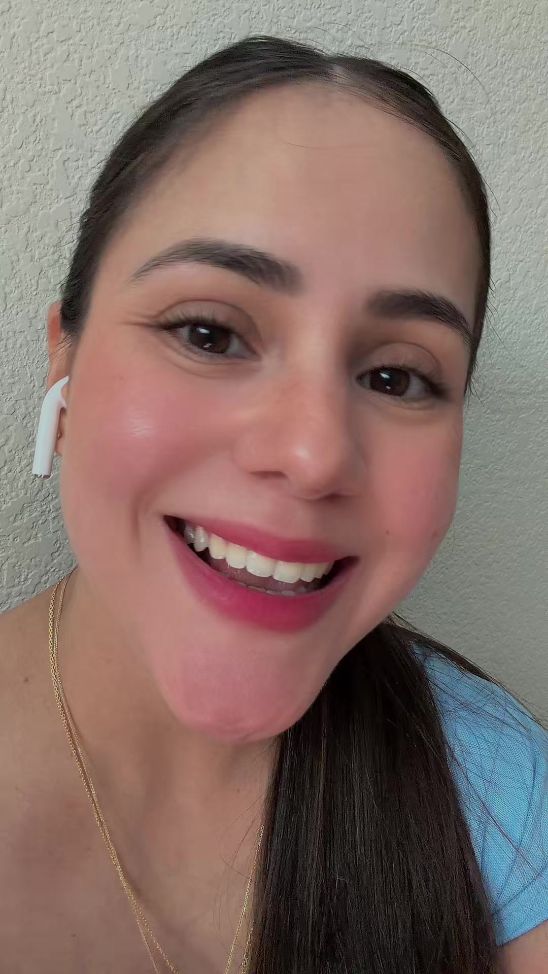 @anakhdezd