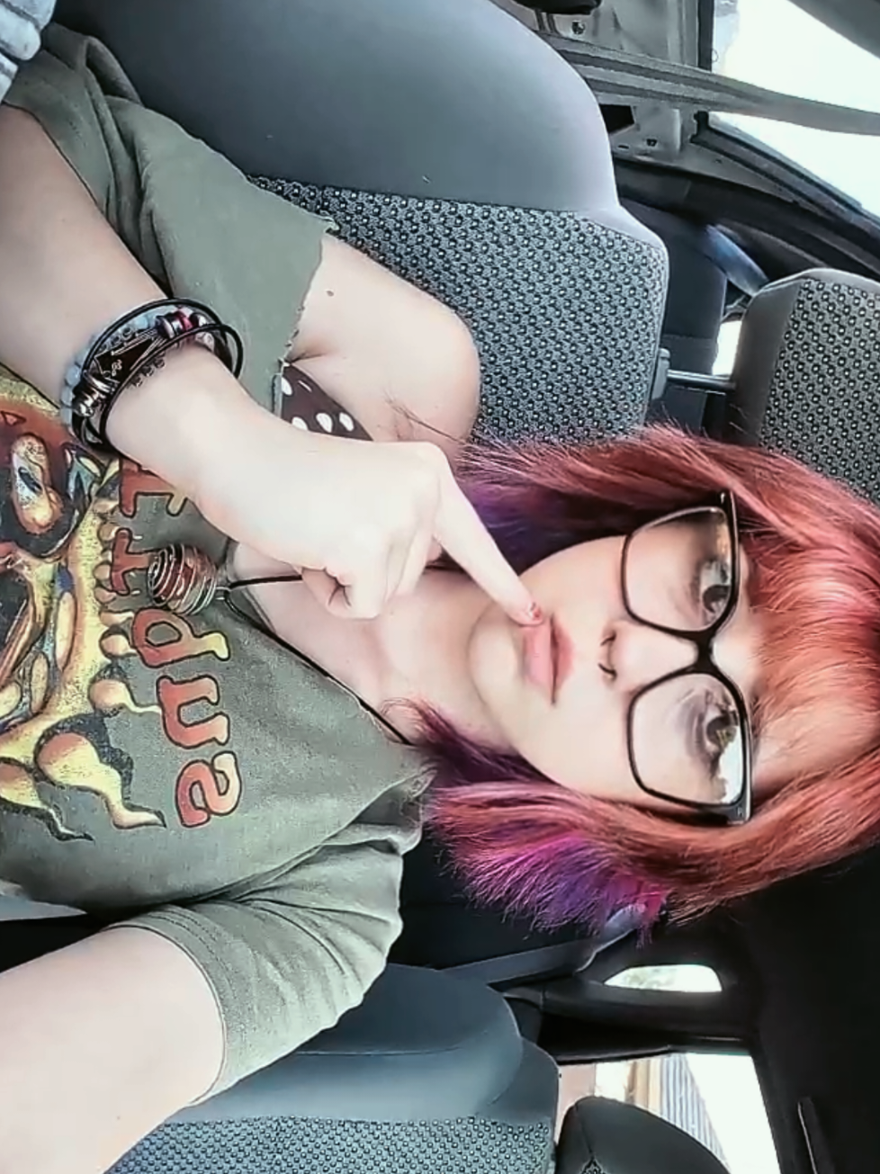 @𝐾𝑦★